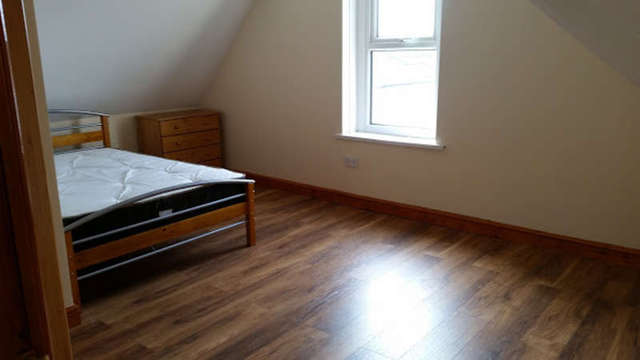  Image of 2 bedroom Flat to rent in City Road Roath Cardiff CF24 at City Road  Cardiff, CF24 3DQ