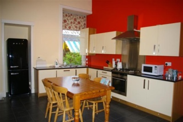  Image of 2 bedroom Flat to rent in Cleveden Drive Kelvinside Glasgow G12 at Kelvinside Glasgow Glasgow, G12 0SB