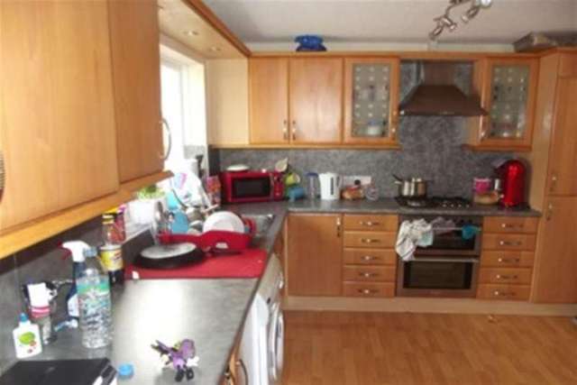  Image of 3 bedroom Terraced house to rent in Cliffmere Walk Clifton Nottingham NG11 at Nottingham, NG11 9HY