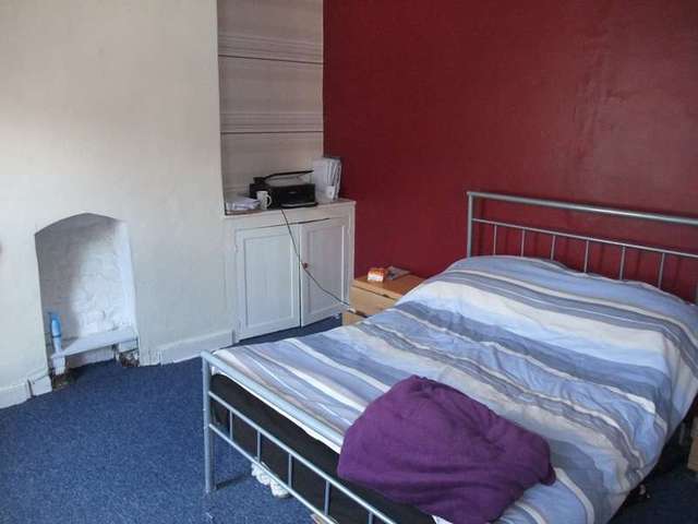  Image of 4 bedroom Terraced house for sale in Codrington Street Exeter EX1 at Newtown  Exeter, EX1 2BU