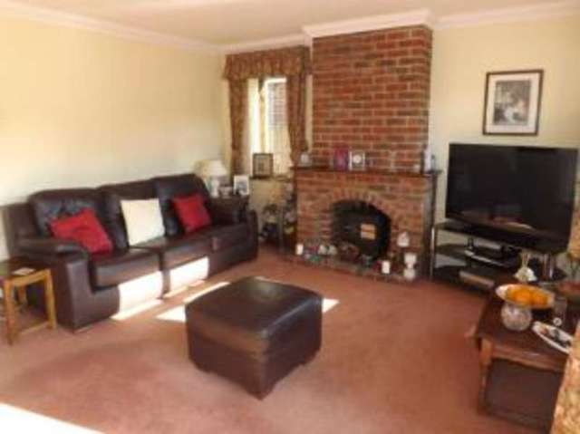  Image of 4 bedroom Detached house for sale in Miller Close Collier Row Romford RM5 at Collier Row Romford Collier Row, RM5 2EN