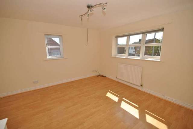  Image of 3 bedroom Detached house to rent in Collyer Road Calverton Nottingham NG14 at Calverton, NG14 6LZ