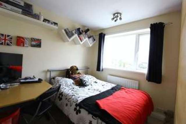  Image of 3 bedroom Semi-Detached house for sale in Colwall Avenue Hull HU5 at Colwall Avenue  Hull, HU5 5SN