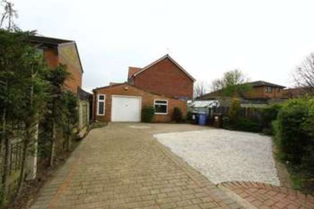  Image of 3 bedroom Semi-Detached house for sale in Colwall Avenue Hull HU5 at Colwall Avenue  Hull, HU5 5SN