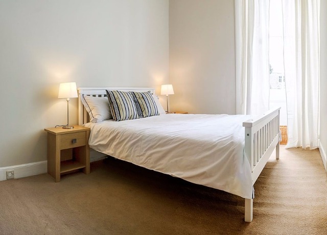  Image of 2 bedroom Flat to rent in Comely Bank Avenue Edinburgh EH4 at Comely Bank Edinburgh Edinburgh, EH4 1HE