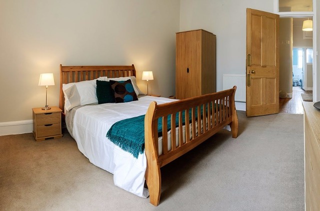  Image of 2 bedroom Flat to rent in Comely Bank Avenue Edinburgh EH4 at Comely Bank Edinburgh Edinburgh, EH4 1HE