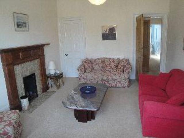  Image of 2 bedroom Flat to rent in Comely Bank Avenue Edinburgh EH4 at Comely Bank Edinburgh Edinburgh, EH4 1HE