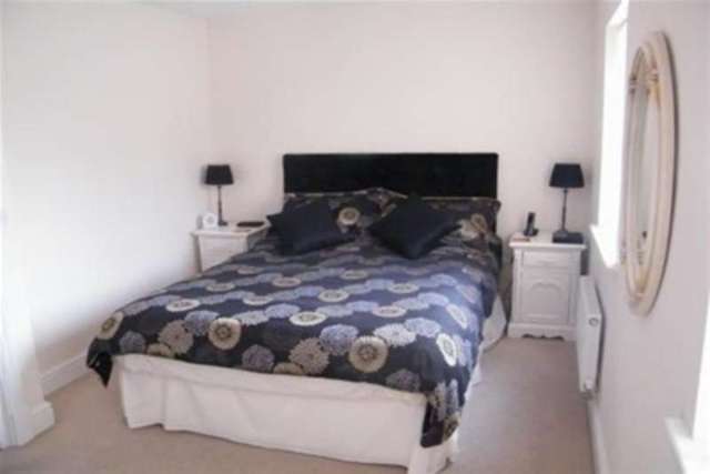  Image of 4 bedroom Detached house to rent in Compass Way Bromsgrove B60 at Bromsgrove, B60 3GP