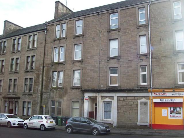  Image of 2 bedroom Flat to rent in Constitution Street Dundee DD3 at Law Dundee Dundee, DD3 6NB