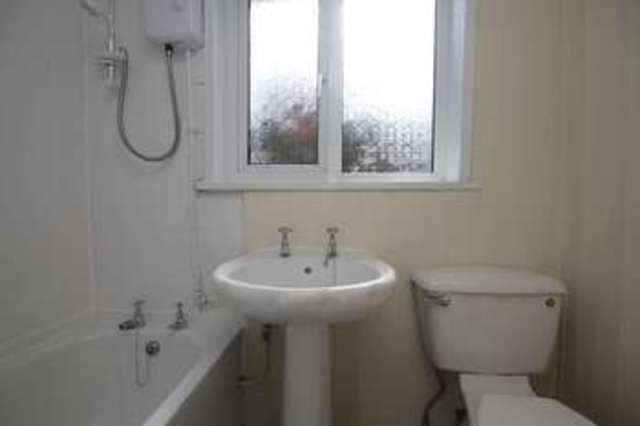  Image of 3 bedroom Cottage to rent in Coombe Shute Stoke Gabriel Totnes TQ9 at Coombe Shute Stoke Gabriel Totnes, TQ9 6RG