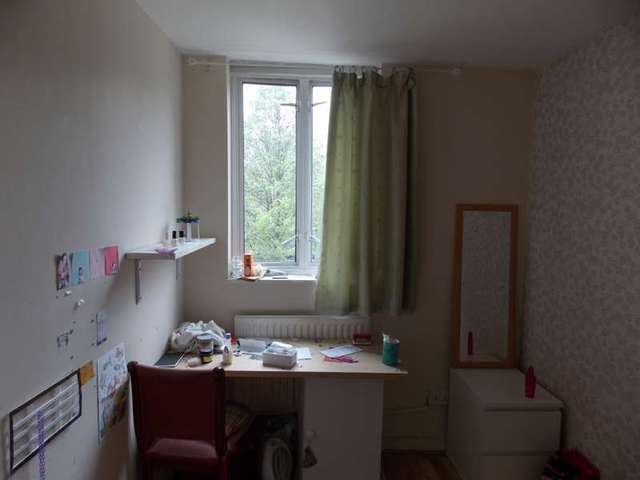  Image of 4 bedroom Terraced house to rent in Coopers Lane London NW1 at London, NW1 1HA