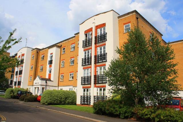  Image of 1 bedroom Apartment to rent in Glaisher Street London SE8 at London, SE8 3ES