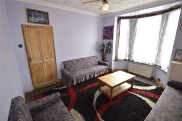  Image of 3 bedroom Terraced house for sale in Cordwallis Road Maidenhead SL6 at Maidenhead Berkshire Furze Platt, SL6 7BR