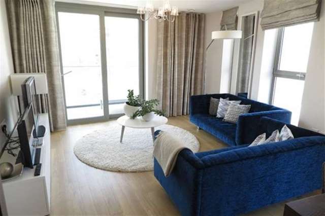  Image of 2 bedroom Flat to rent in Cornmill Lane London SE13 at Lewisham, SE13 7GH