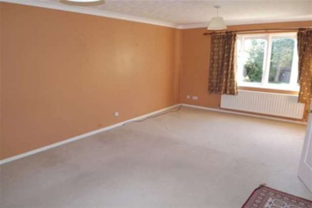  Image of 4 bedroom Detached house to rent in Cornwell Court Newcastle upon Tyne NE3 at Newcastle upon Tyne, NE3 1TT