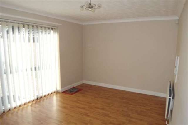  Image of 4 bedroom Detached house to rent in Cornwell Court Newcastle upon Tyne NE3 at Newcastle upon Tyne, NE3 1TT