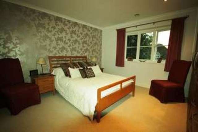  Image of 4 bedroom Detached house to rent in Crabtree Lane Bookham Leatherhead KT23 at Crabtree Lane Bookham LEATHERHEAD, KT23 4PF