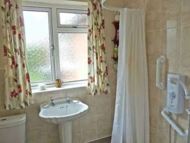  Image of 3 bedroom Detached house for sale in Crag Hill Avenue Cookridge Leeds LS16 at Crag Hill Avenue Cookridge Leeds, LS16 7LU