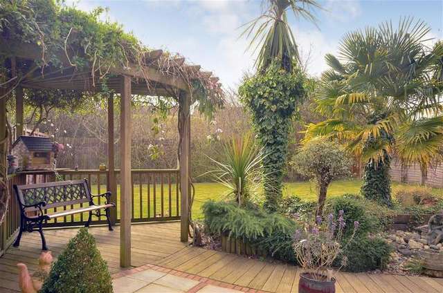  Image of 4 bedroom Detached house for sale in Cranham Avenue Billingshurst RH14 at Billingshurst West Sussex Billingshurst, RH14 9EN