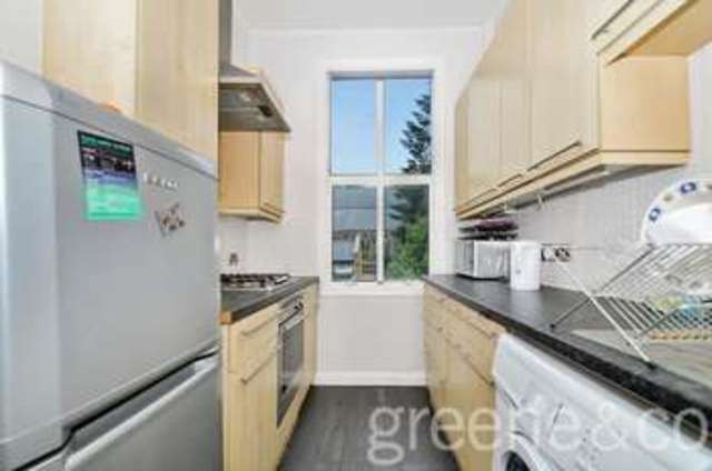  Image of 2 bedroom Flat to rent in Crescent Road London N8 at Crouch End London Crouch End, N8 8AL
