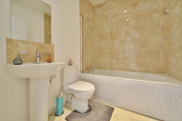  Image of 1 bedroom Flat to rent in Cricklewood Lane London NW2 at Cricklewood Lane Cricklewood London, NW2 2PX