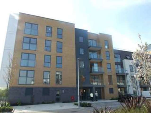  Image of 2 bedroom Apartment to rent in Rushley Way Reading RG2 at Kennet Island Reading Whitley, RG2 0GN