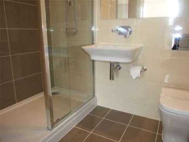  Image of 2 bedroom Apartment to rent in Rushley Way Reading RG2 at Kennet Island Reading Whitley, RG2 0GN