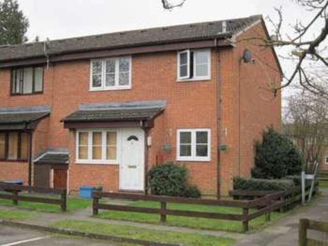  Image of 1 bedroom Terraced house to rent in Cypress Walk Englefield Green Egham TW20 at Cypress Walk Englefield Green Egham, TW20 0PA