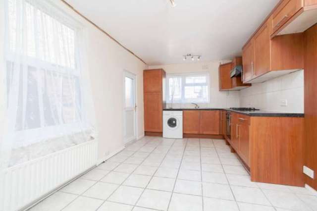  Image of 3 bedroom Terraced house for sale in Darfield Road London SE4 at Darfield Road  Brockley, SE4 1ET