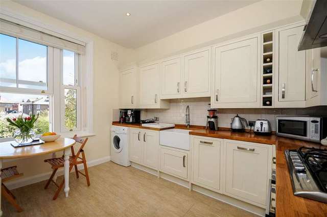  Image of 3 bedroom Apartment for sale in Darlaston Road London SW19 at Wimbledon, SW19 4LG