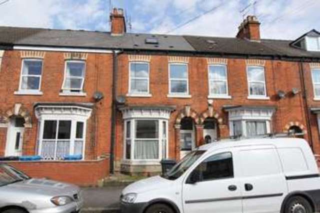  Image of 3 bedroom Terraced house for sale in De Grey Street Hull HU5 at De Grey Street  Hull, HU5 2SA