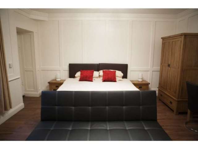  Image of 2 bedroom Apartment to rent in Dean Street London W1D at Dean Street Soho London, W1D 3SQ
