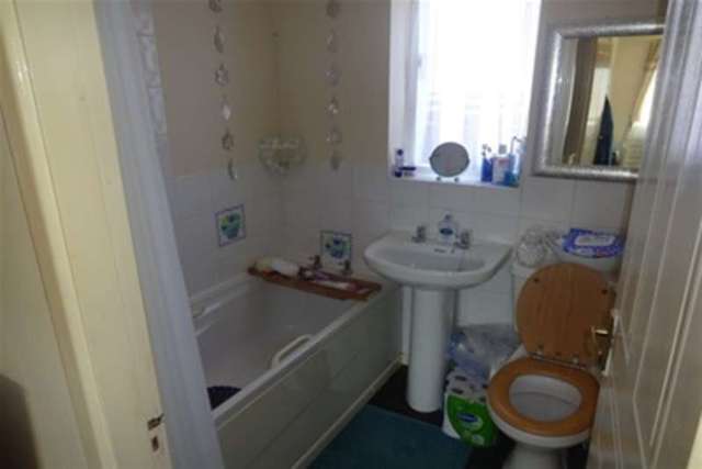  Image of 2 bedroom Detached house to rent in Delamere Drive Walsall WS5 at Walsall, WS5 4TB