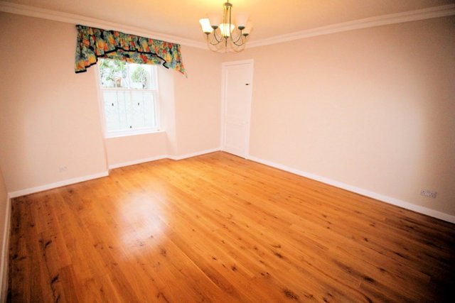  Image of 4 bedroom Town House to rent in Devanha Terrace Aberdeen AB11 at Ferryhill Aberdeen Aberdeen, AB11 7TW