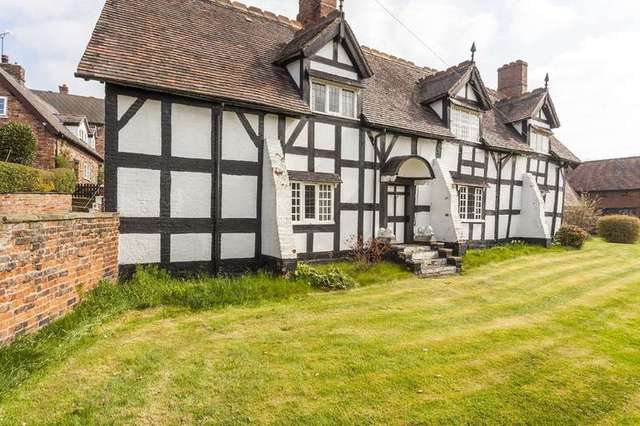  Image of 5 bedroom Detached house for sale in Dingle Lane Sandbach CW11 at Sandbach Sandbach, CW11 1FY