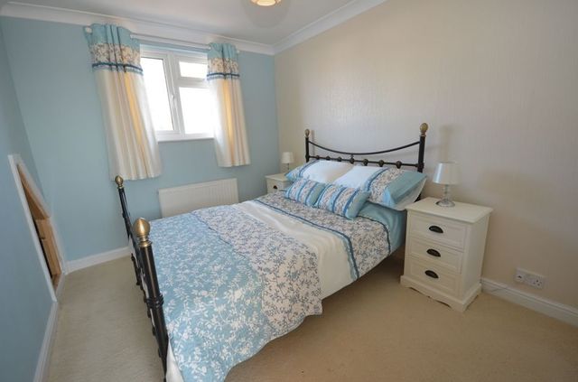  Image of 2 bedroom Bungalow for sale in Douglas Avenue Brixham TQ5 at Douglas Avenue  Brixham, TQ5 9EL