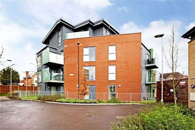  Image of 1 bedroom Apartment to rent in Douglas Close Stanmore HA7 at Douglas Close  Stanmore, HA7 3FP