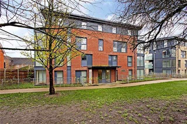  Image of 1 bedroom Apartment to rent in Douglas Close Stanmore HA7 at Douglas Close  Stanmore, HA7 3FP