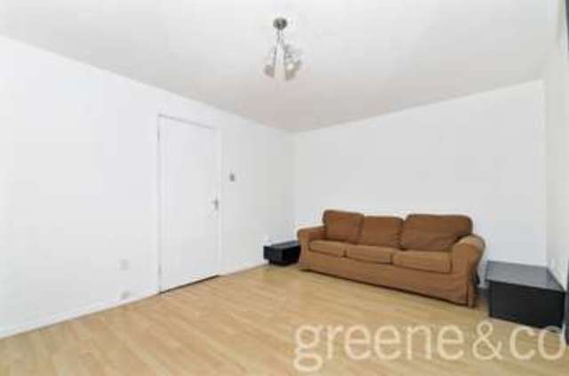  Image of 3 bedroom Flat to rent in Doulton Mews London NW6 at West Hampstead London West Hampstead, NW6 1XY