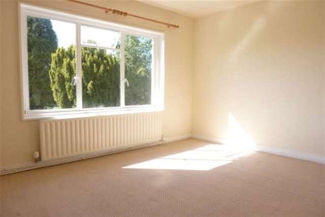  Image of 4 bedroom Detached house to rent in Marston Bank Rocester Uttoxeter ST14 at Uttoxeter, ST14 5BP