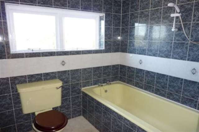  Image of 4 bedroom Detached house to rent in Marston Bank Rocester Uttoxeter ST14 at Uttoxeter, ST14 5BP