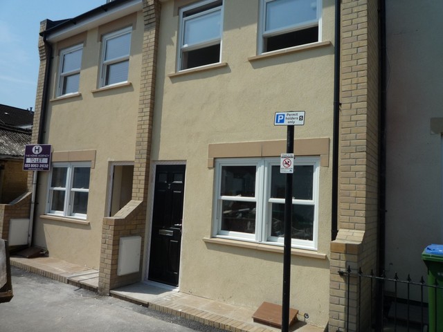  Image of 3 bedroom Town House to rent in Dover Street Southampton SO14 at Inner Avenue  Southampton, SO14 6GG