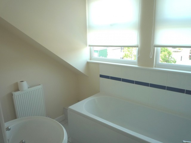  Image of 3 bedroom Town House to rent in Dover Street Southampton SO14 at Inner Avenue  Southampton, SO14 6GG