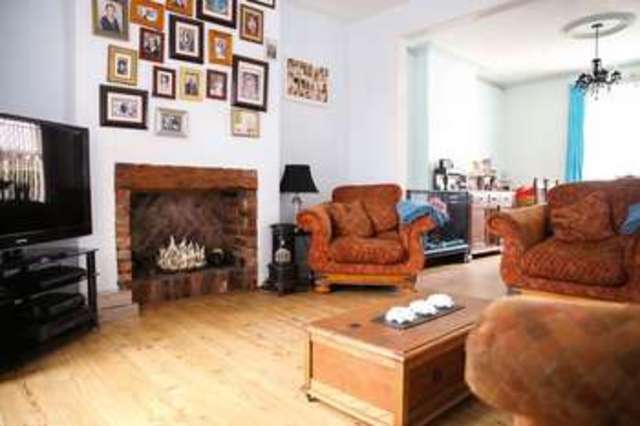  Image of 6 bedroom Semi-Detached house for sale in Downall Green Road Ashton-in-Makerfield Wigan WN4 at Downall Green Road Ashton-In-Makerfield Wigan, WN4 0LY