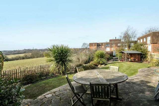  Image of 3 bedroom Detached house for sale in Drakes Drive Northwood HA6 at Northwood, HA6 2SL