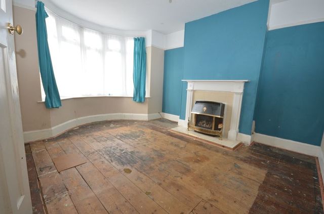  Image of 3 bedroom Terraced house for sale in Drew Street Brixham TQ5 at Drew Street  Brixham, TQ5 9JY