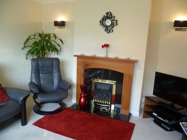  Image of 3 bedroom Terraced house to rent in Dundonald Crescent Cardenden Lochgelly KY5 at Cardenden Fife Fife, KY5 0DL