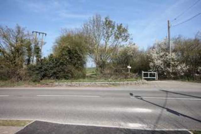  Image of 2 bedroom Terraced house for sale in Dunstable Road Caddington Luton LU1 at Dunstable Road Caddington Luton, LU1 4AN