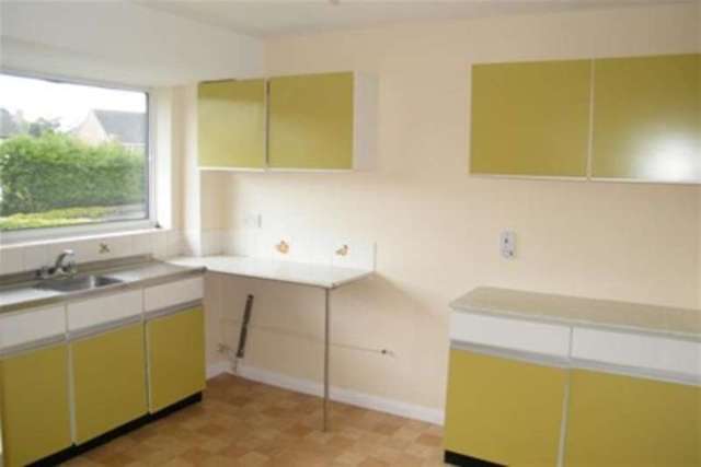  Image of 2 bedroom Maisonette to rent in Earlswood Drive Edwalton Nottingham NG12 at Nottingham, NG12 4AZ