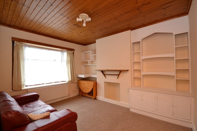  Image of 2 bedroom Property to rent in East End Road London N2 at East Finchley, N2 0SZ